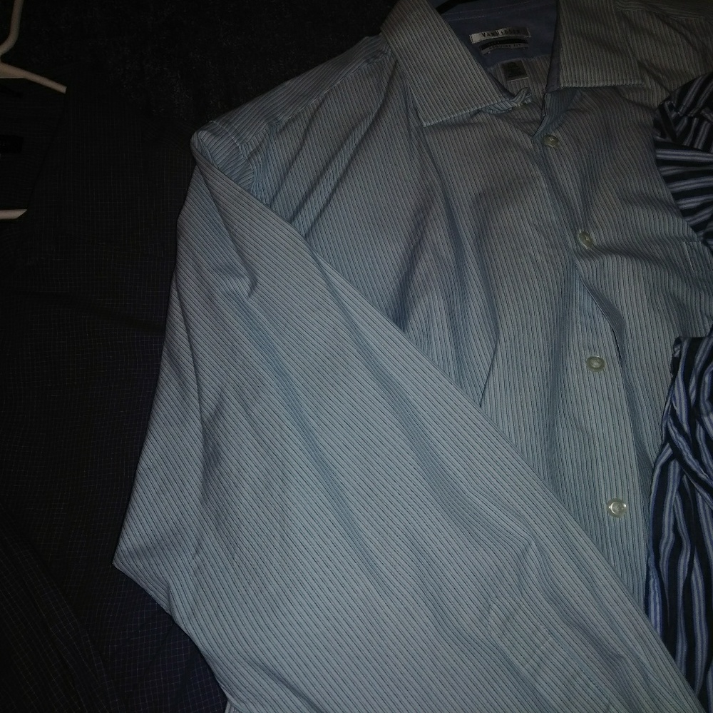 Van Heusen and Chaps Mens button up shirts